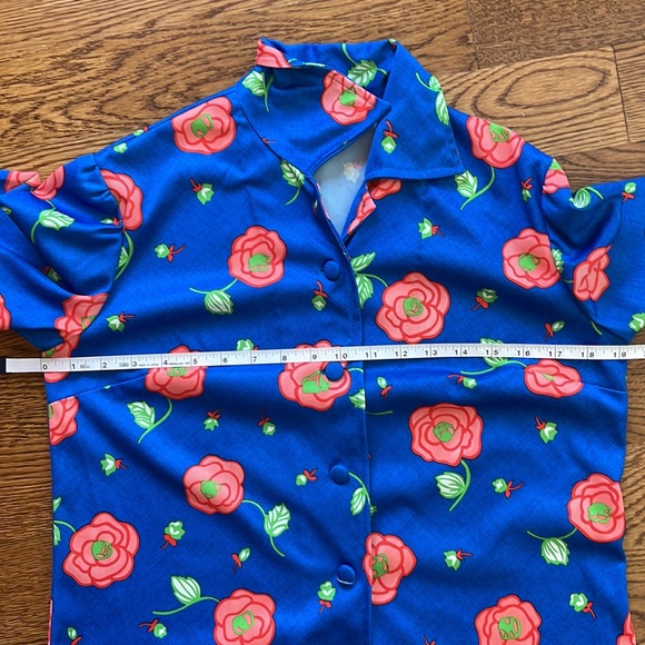 Vintage 1970’s button up with fun floral print - Picture 9 of 10